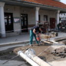 Folyik a piac átépítése