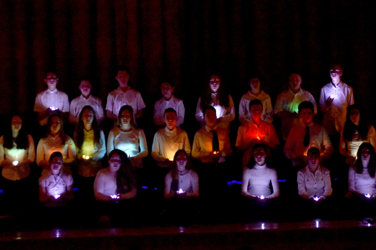 Ünnepi estet tartott a Táncsics iskola