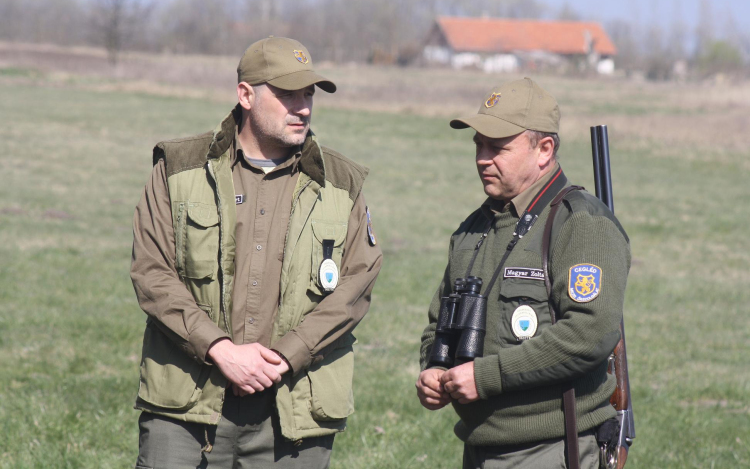 Teljes felszereltségben a ceglédi mezőőrök