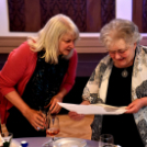 Vasfüggöny kölnivel - könyvbemutató 