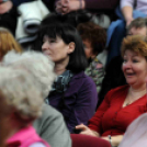 Csajos este a Sportcsarnokban