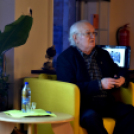 Módos Gábor fotóművész a Tékafé-ban