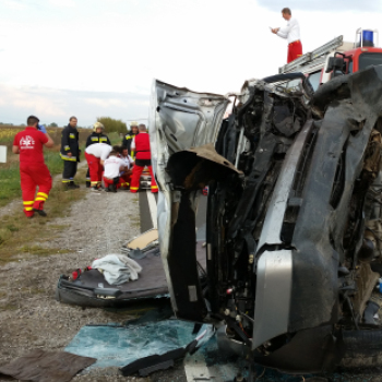 Ismét súlyos baleset a 4-es főúton