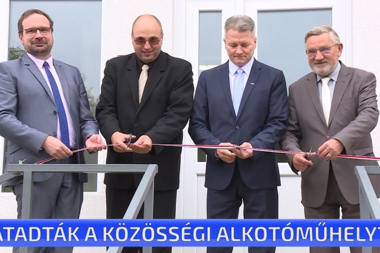 Átadták a Digitális Közösségi Alkotóműhelyt