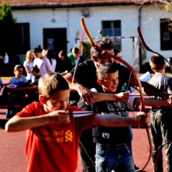 Bajnokság a Táncsics udvarában