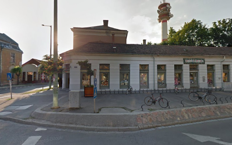 Átmenetileg lezárják a bazársor előtti részt