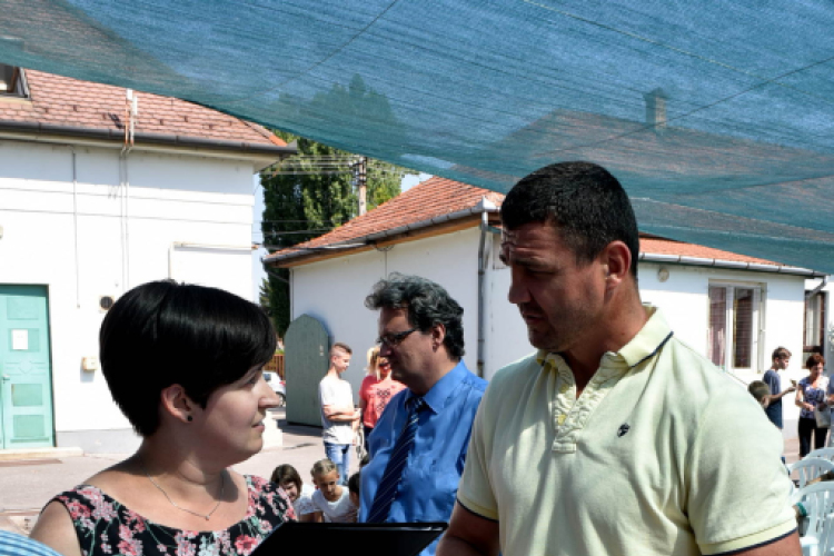 Táncsics zenés udvar