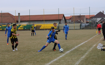 Régi ismerős ellen léptek pályára a fiúk