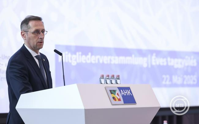 Varga Mihály: a fenntartható gazdasági növekedéshez stabil pénzügyi rendszer kell