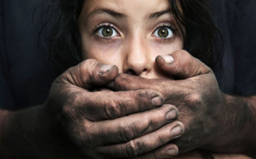 Vádat emeltek a Cegléden megerőszakolt lány ügyében