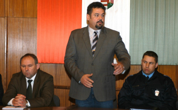 Lakossági fórum a Kékkő utca közbiztonságáról 