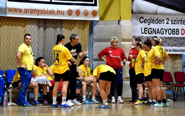 Gyáva népnek nincs hazája