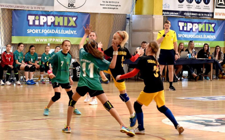 Véres küzdelemben kaptak ki az U11 Cápák