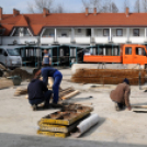 Folyik a piac átépítése