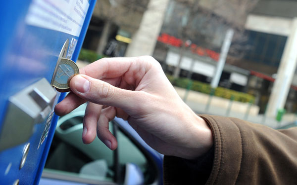 Szeptember 1-től bővül a fizető parkolók száma Cegléden