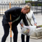 Ments meg egy árvácskát!