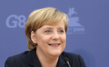 Találgatás indult Angela Merkel NDK-s múltjáról
