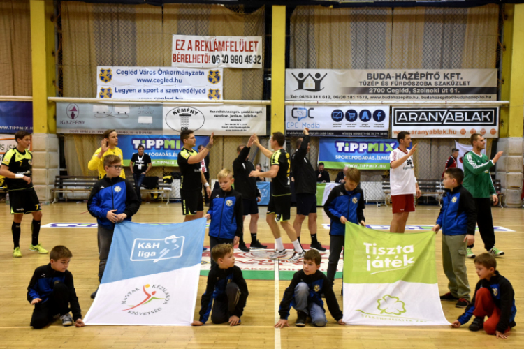 CEGLÉDI KK SE - VÁCI KSE 30 - 28 (17–11)