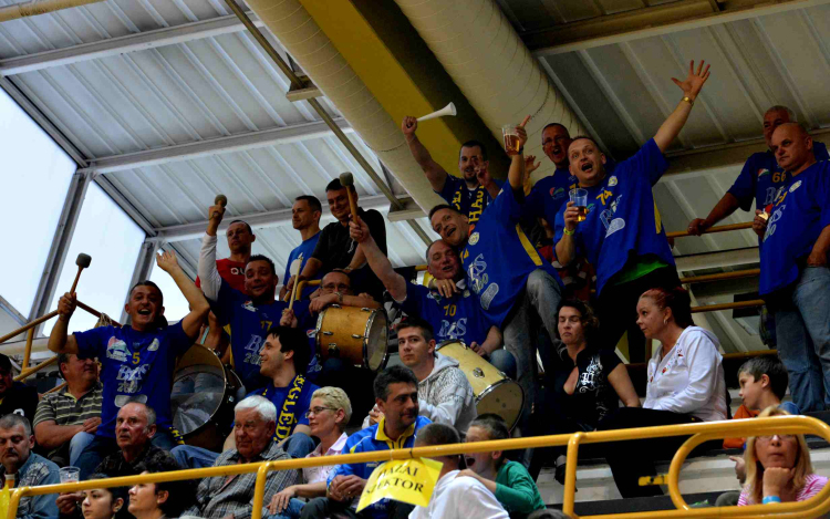 A közönségért és a 8. helyért játszanak a fiúk