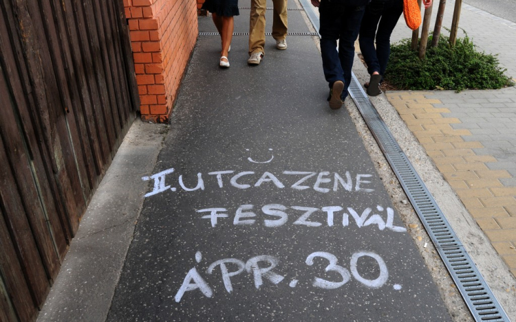 Másodszor is Utcazene