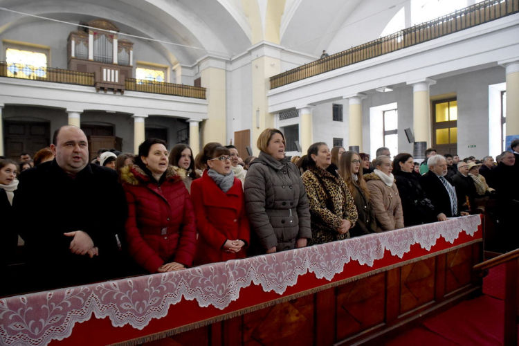 Együtt szaval a nemzet Cegléden