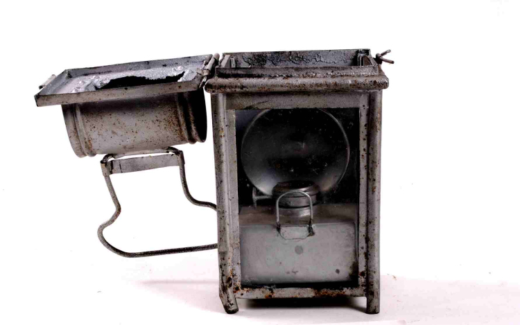 Leltároztak Csemőben