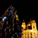 Megnyitott a jégpálya