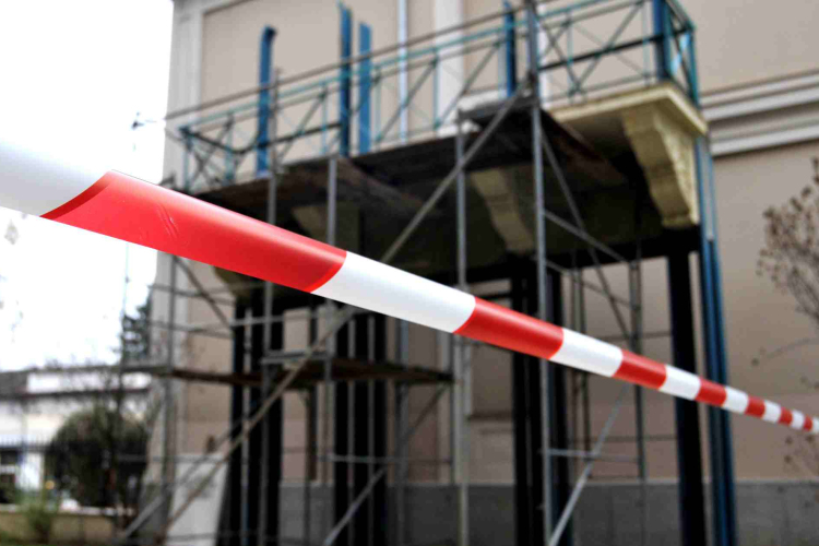 Az erkély megy, csak még azt nem tudni, hogy az eredeti, vagy a másolat