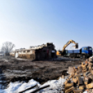 Bedarálják a lelátót