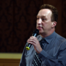 Vasfüggöny kölnivel - könyvbemutató 