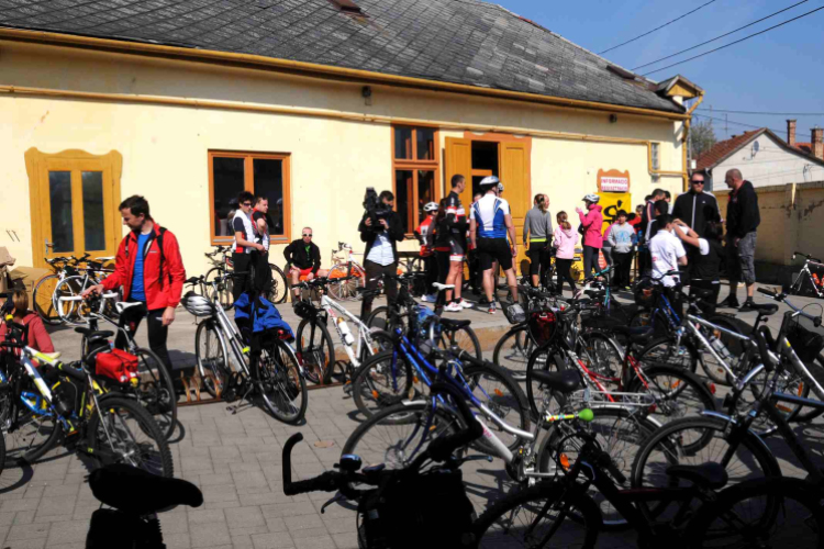 Kerékpártúra a Kutyakaparó Csárdához