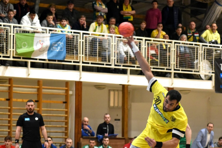 Császár Gábor szakmai igazgatóként játszott a Ceglédben