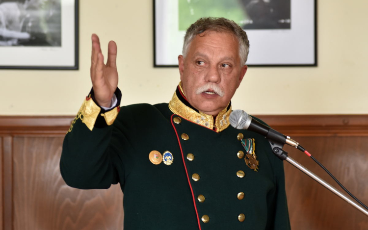 Hősök, akikre emlékezni kell