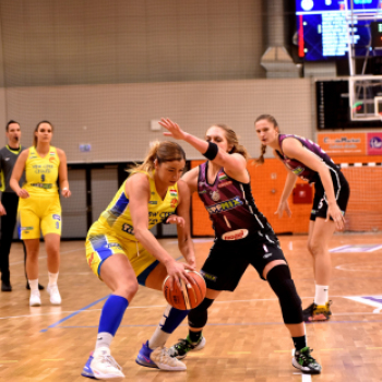 Női kosár NB I: a Cegléd legyőzte és megelőzte a PINKK-et