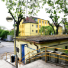 Bontás a sportuszodában 