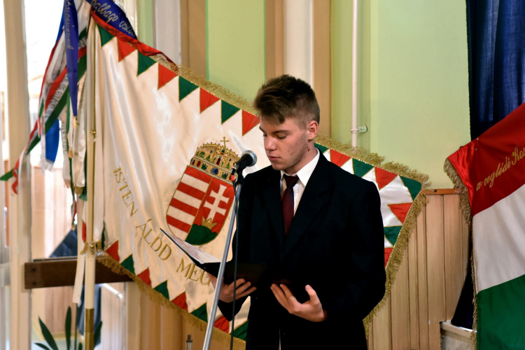 Megemlékezés a gimnáziumban