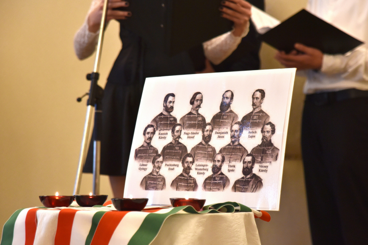 Aradi Vértanúk Emléknapja