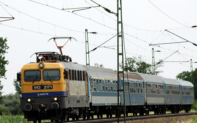 InterCity szaggatta le a vezetéket