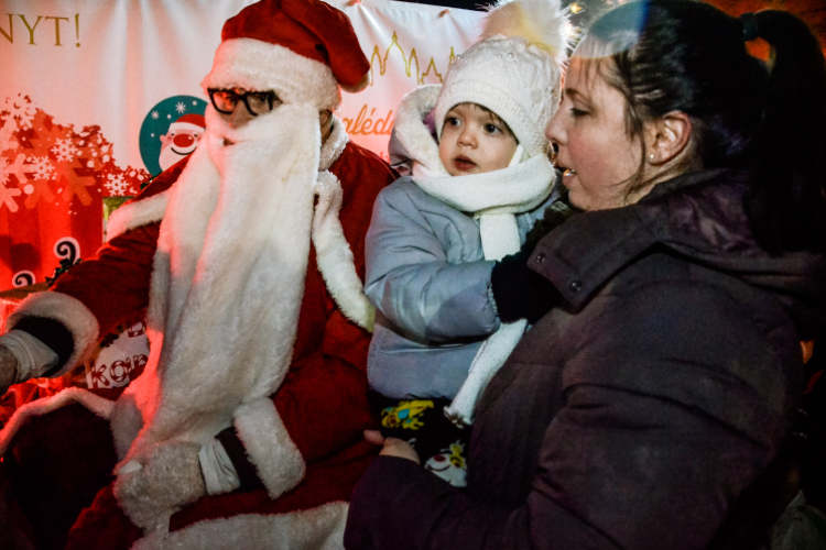 Mikulás a Szabadság téren