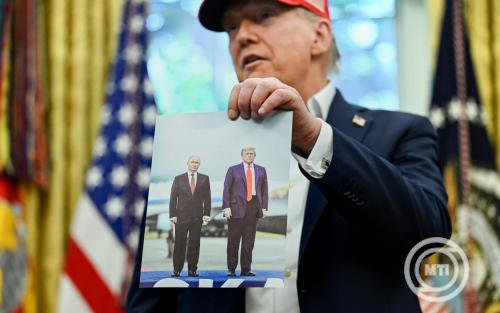 Ukrajnai háború - Kreml: Trump közölte Putyinnal, hogy a harcok beszüntetése érdekében kész hatni az EU-ra és Kijevre