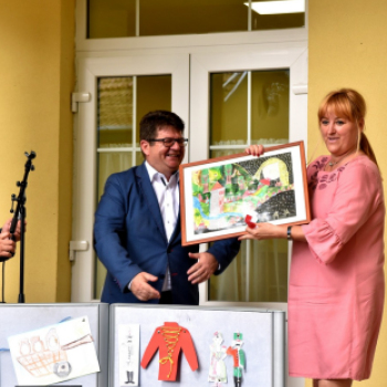 Ünnepélyesen felavatták a Losontzi EGYMI autista ellátást végző új telephelyét