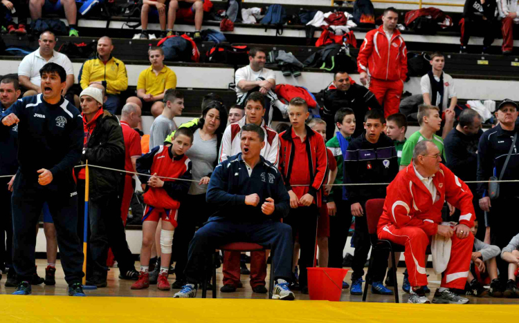 A ceglédiek megmutatták ki az úr a szőnyegen