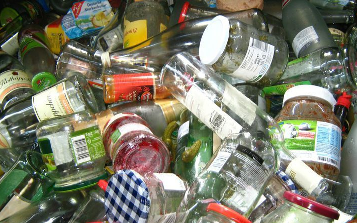 Ismét üveggyűjtési akció