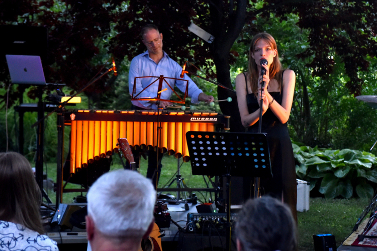 Két ütős. Koncert és kiállítás