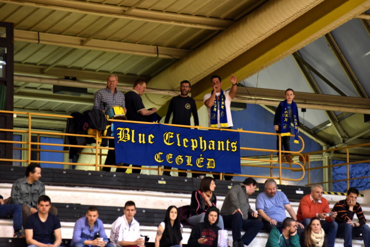 CEGLÉDI EKK – PINKK-Pécsi 424 87 – 93 