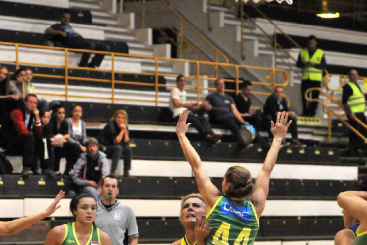 CEGLÉDI EKK–UNIQA EUROLEASING SOPRON 64–94 