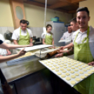 Focisták a konyhában