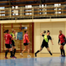 Megint nyertek a felnőttek