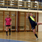 Megint nyertek a felnőttek