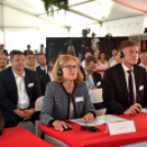 Tovább fejlődik Magyarország legnagyobb félvezető gyártója Cegléden